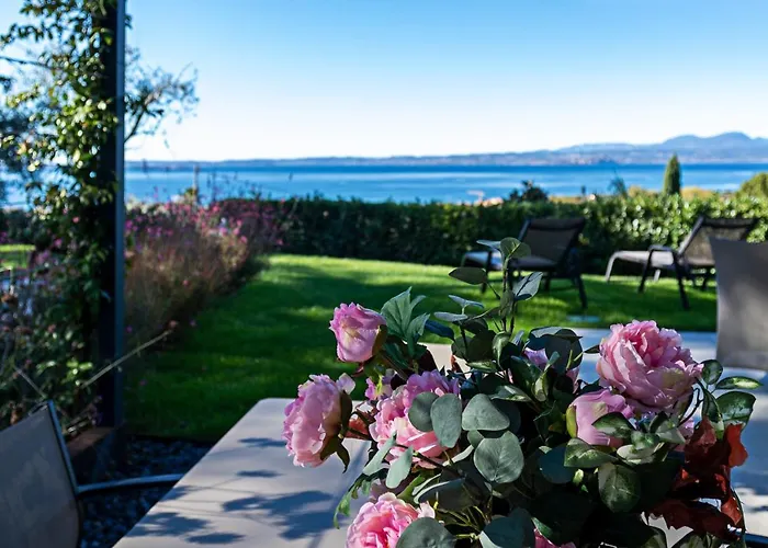 Luxury Orizzonti - Regarda Travel Willa Bardolino